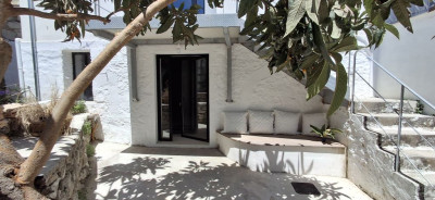 KatounaFullyRenovatedVillageHouse00003.jpg