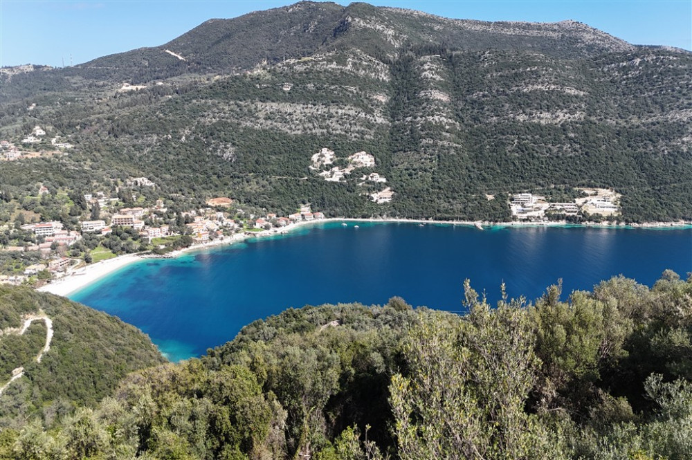 PorosBeachView01.jpg