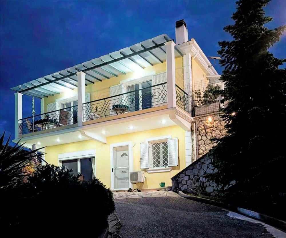 ApolpainaLagoonViewHome001.jpg