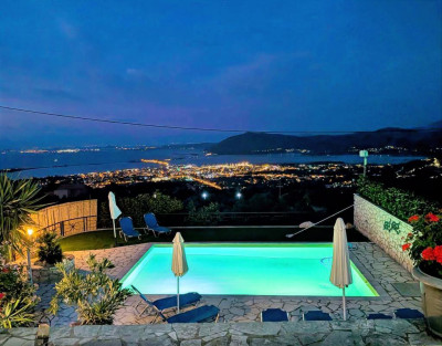 ApolpainaLagoonViewHome002.jpg