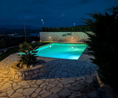 ApolpainaLagoonViewHome03.jpg